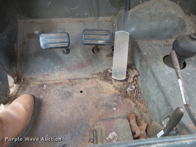 image for item ED9718 1967 Kaiser M44 sewer rodding truck