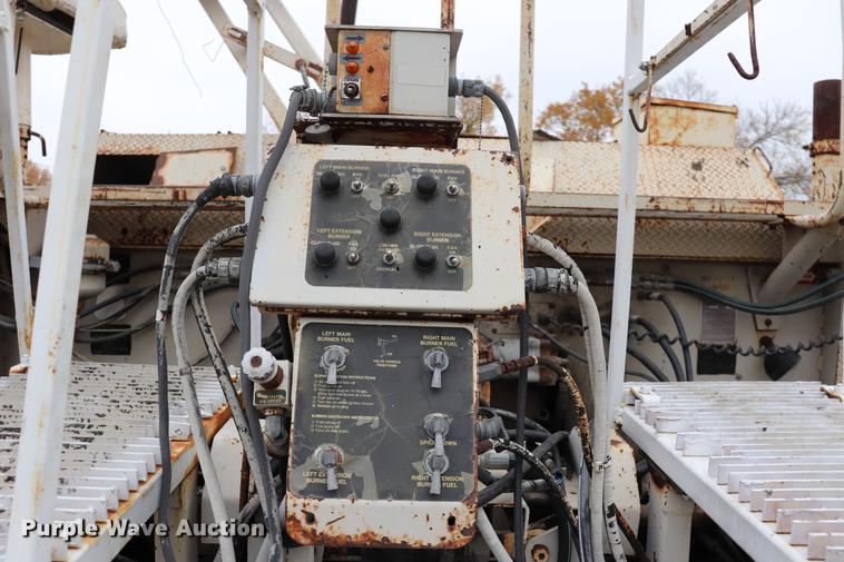 image for item ED9725 Cedarapids CR461 paver