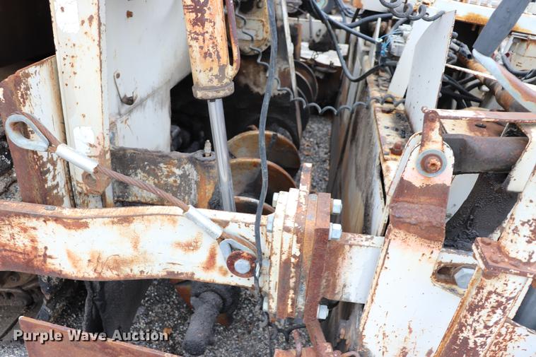 image for item ED9725 Cedarapids CR461 paver