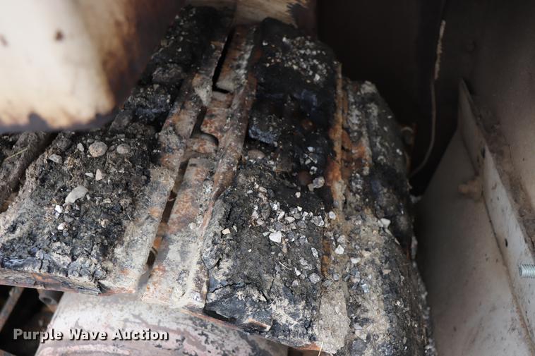 image for item ED9725 Cedarapids CR461 paver