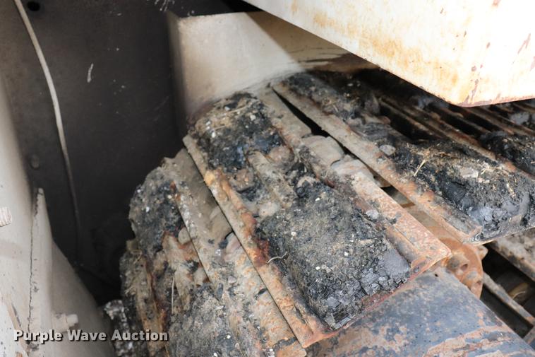 image for item ED9725 Cedarapids CR461 paver