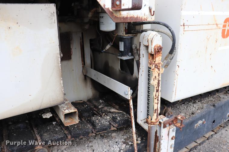 image for item ED9725 Cedarapids CR461 paver