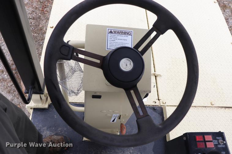 image for item ED9726 2002 Ingersoll Rand PT125R pneumatic roller