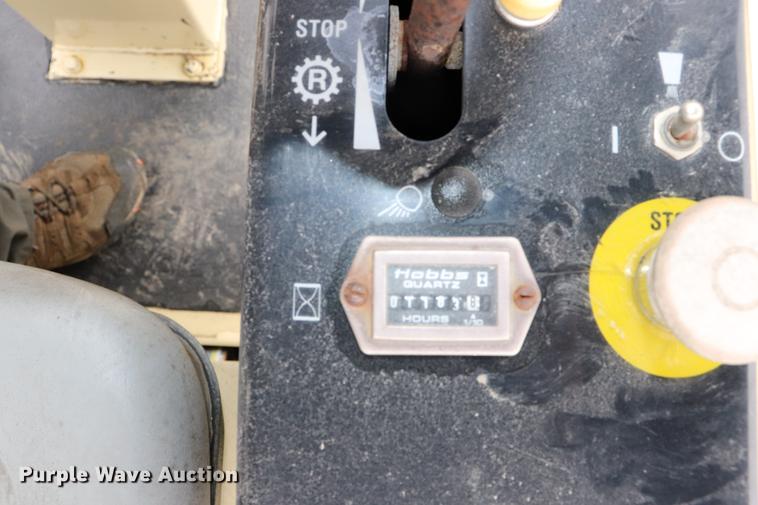 image for item ED9726 2002 Ingersoll Rand PT125R pneumatic roller