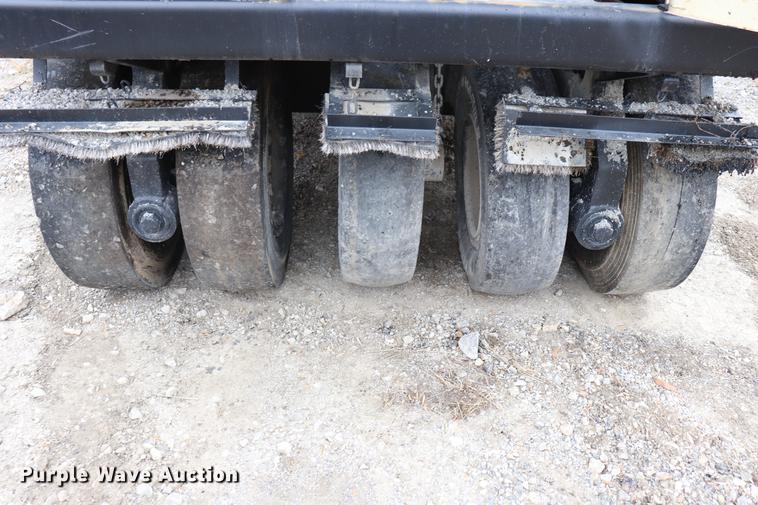 image for item ED9726 2002 Ingersoll Rand PT125R pneumatic roller