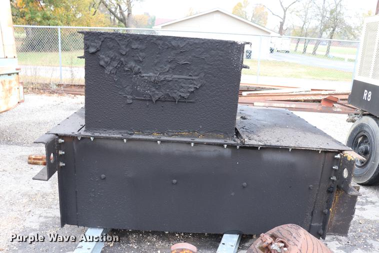 image for item ED9727 Pugmill mixing box