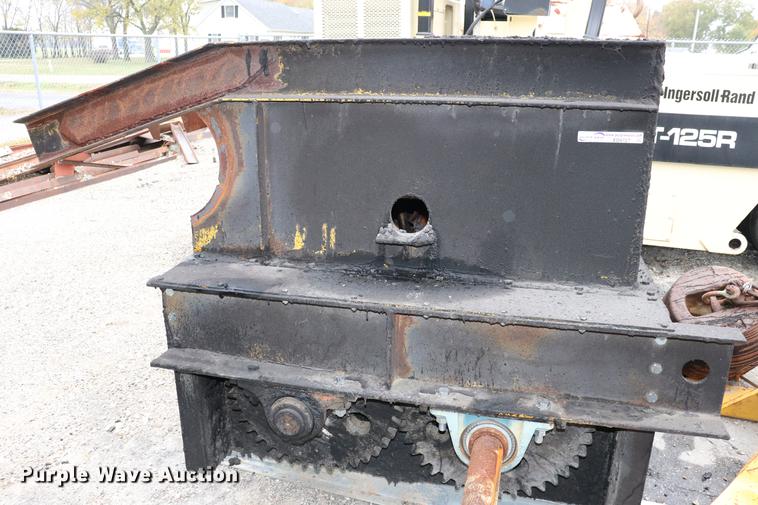 image for item ED9727 Pugmill mixing box