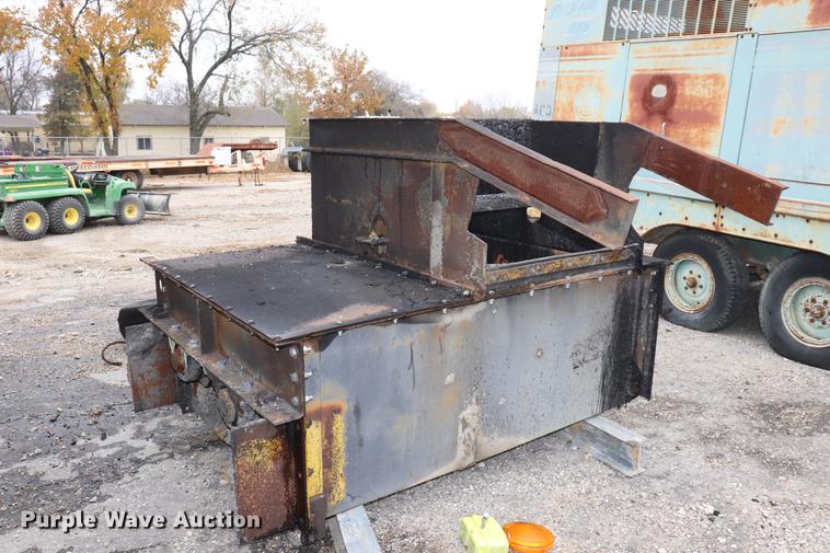 image for item ED9727 Pugmill mixing box