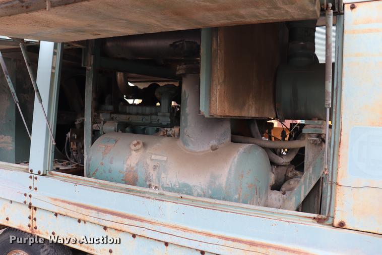image for item ED9730 1981 Gardner Denver air compressor