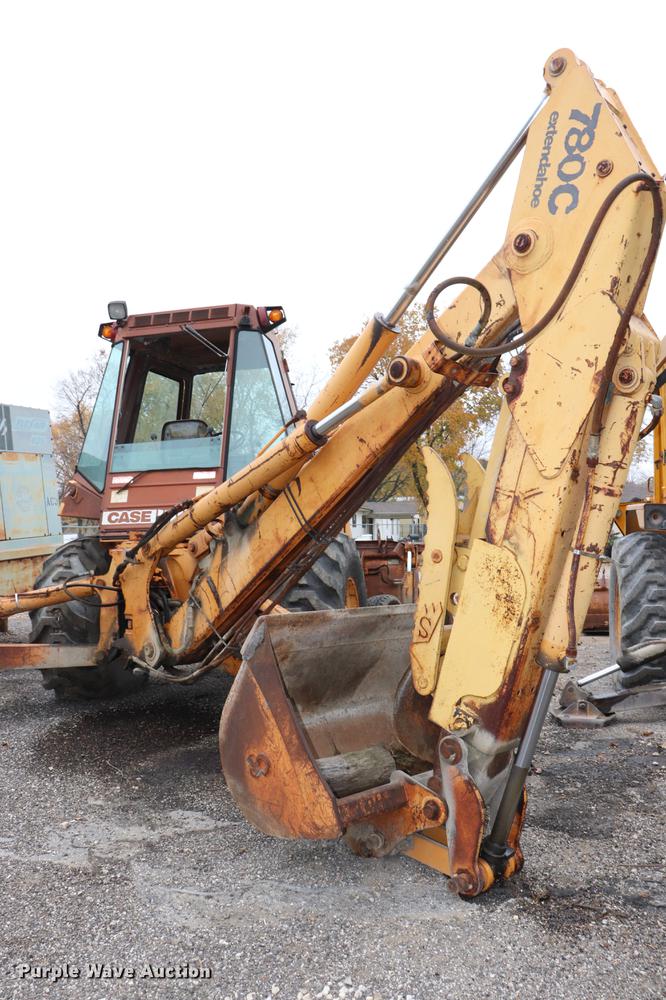 image for item ED9731 1986 Case 780C backhoe