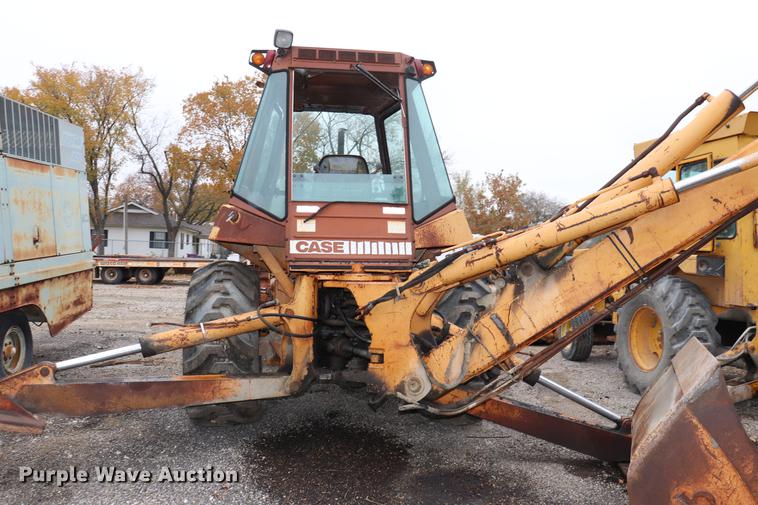 image for item ED9731 1986 Case 780C backhoe