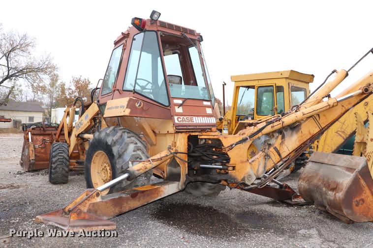 image for item ED9731 1986 Case 780C backhoe