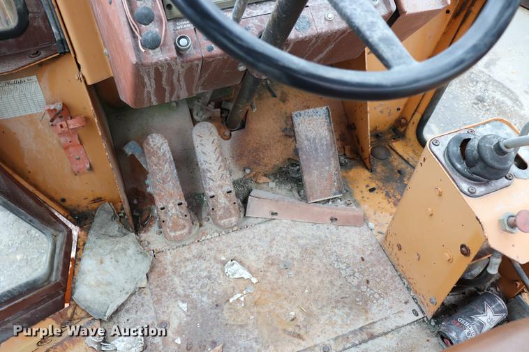 image for item ED9731 1986 Case 780C backhoe