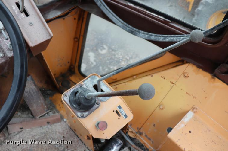 image for item ED9731 1986 Case 780C backhoe