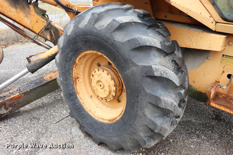 image for item ED9731 1986 Case 780C backhoe