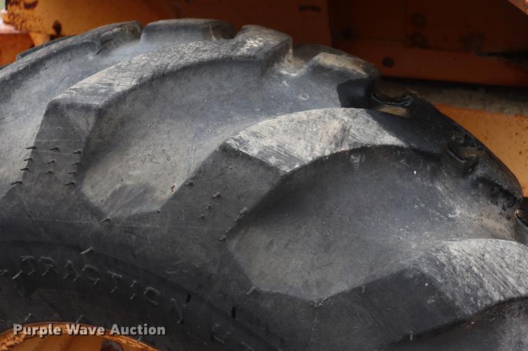 image for item ED9731 1986 Case 780C backhoe