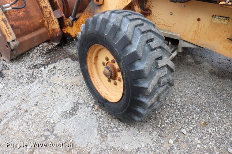 image for item ED9731 1986 Case 780C backhoe