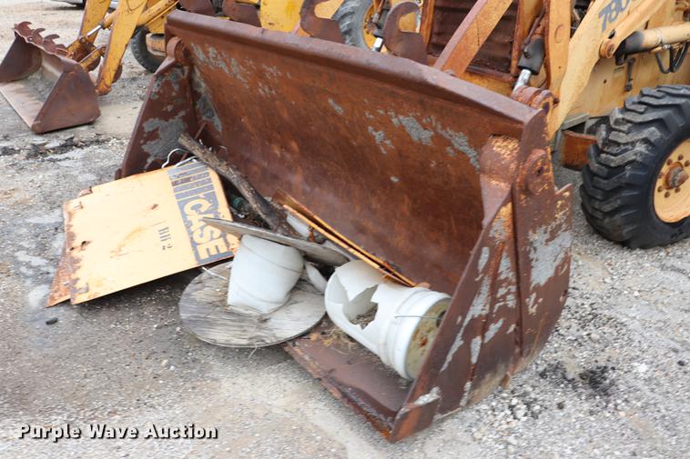 image for item ED9731 1986 Case 780C backhoe