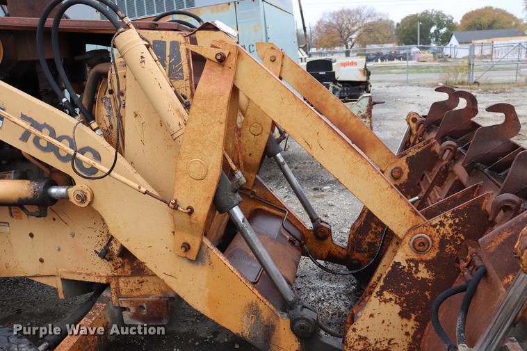 image for item ED9731 1986 Case 780C backhoe