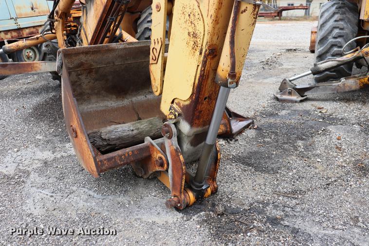 image for item ED9731 1986 Case 780C backhoe