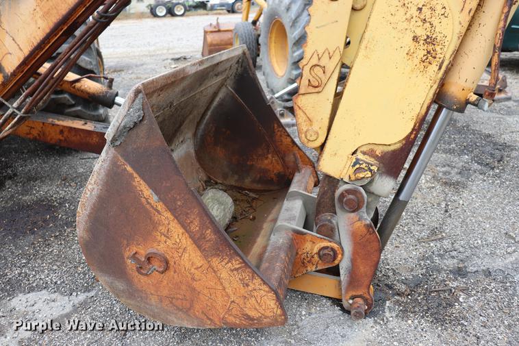 image for item ED9731 1986 Case 780C backhoe