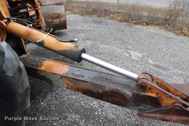 image for item ED9731 1986 Case 780C backhoe