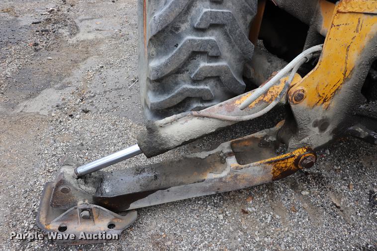 image for item ED9732 1979 John Deere 410 backhoe