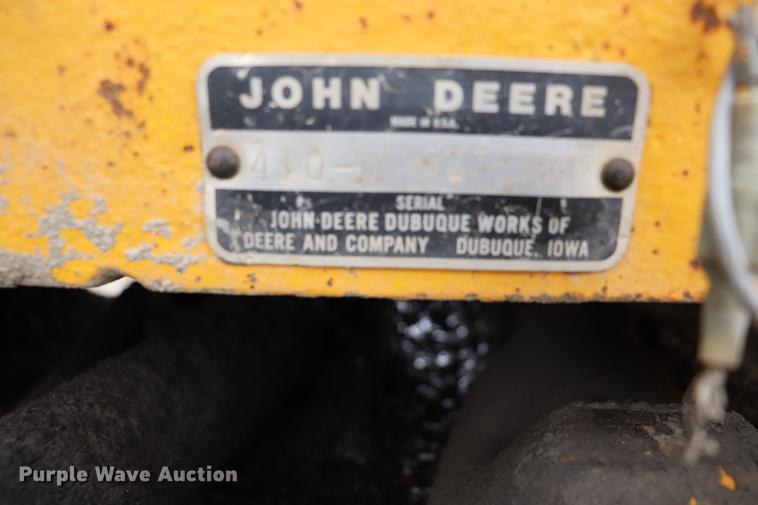 image for item ED9732 1979 John Deere 410 backhoe