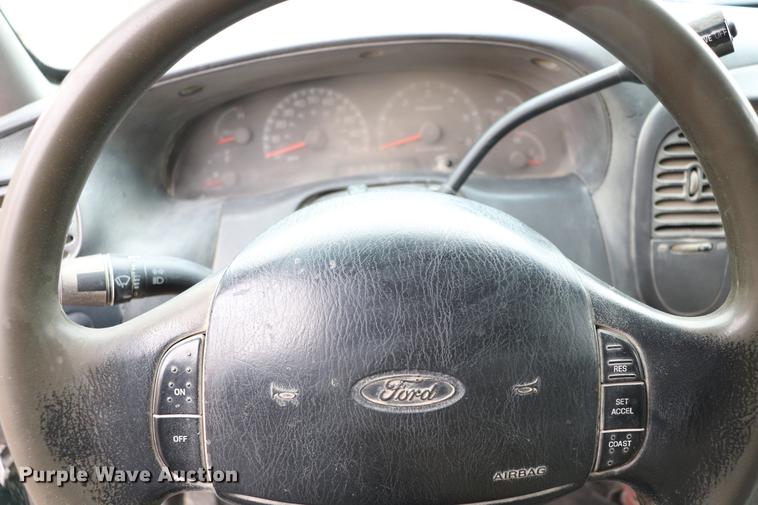 image for item ED9733 1999 Ford F150 SuperCab pickup truck