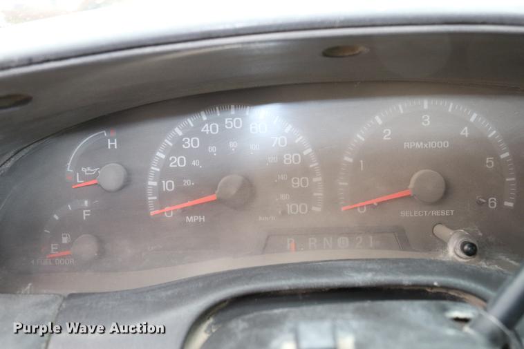 image for item ED9733 1999 Ford F150 SuperCab pickup truck