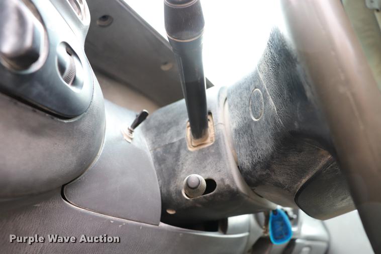 image for item ED9733 1999 Ford F150 SuperCab pickup truck