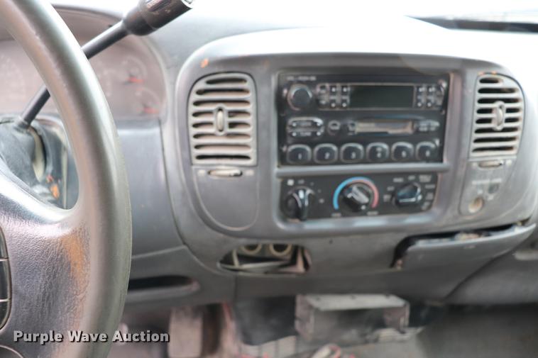 image for item ED9733 1999 Ford F150 SuperCab pickup truck