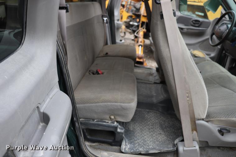 image for item ED9733 1999 Ford F150 SuperCab pickup truck