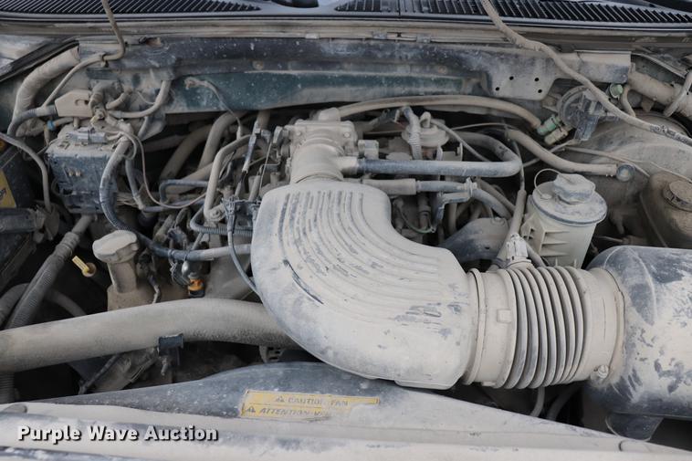 image for item ED9733 1999 Ford F150 SuperCab pickup truck