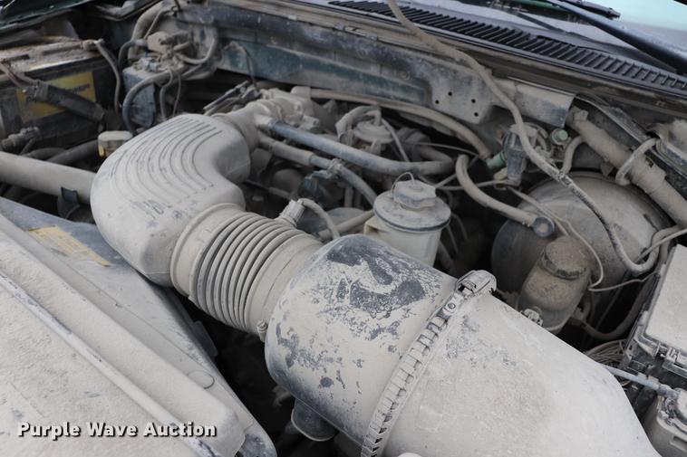 image for item ED9733 1999 Ford F150 SuperCab pickup truck