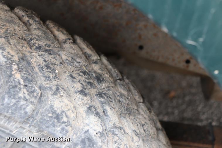 image for item ED9733 1999 Ford F150 SuperCab pickup truck