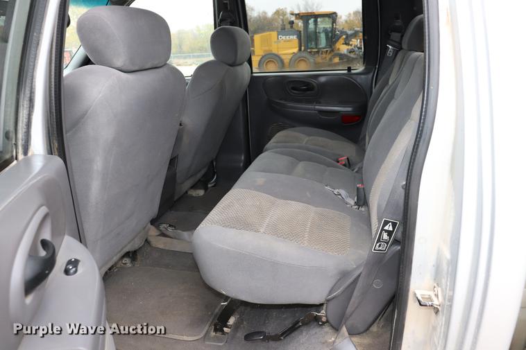 image for item ED9736 2003 Ford F150 SuperCrew pickup truck