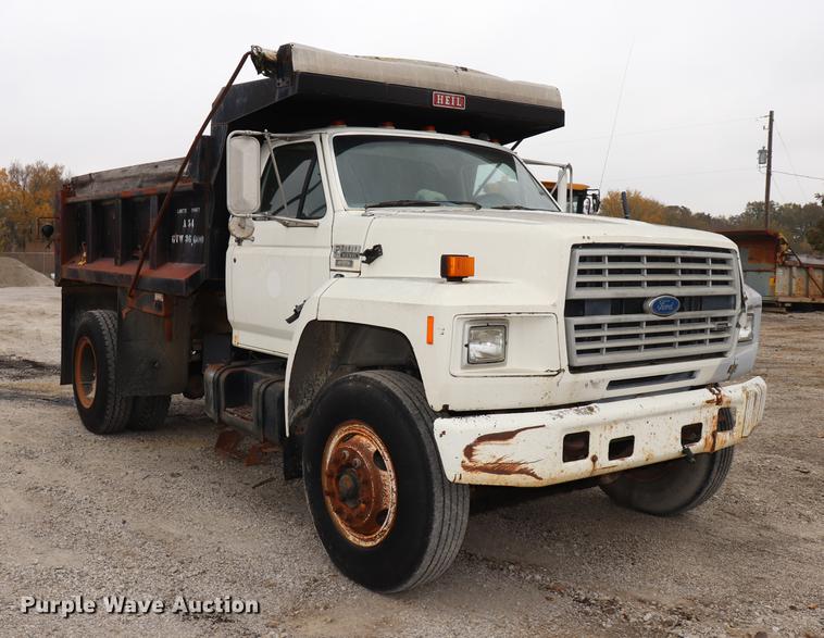 image for item ED9740 1994 Ford F800 dump truck