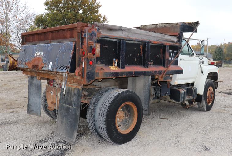 image for item ED9740 1994 Ford F800 dump truck