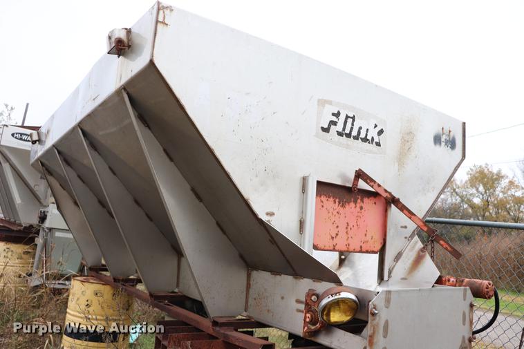 image for item ED9741 (3) spreaders