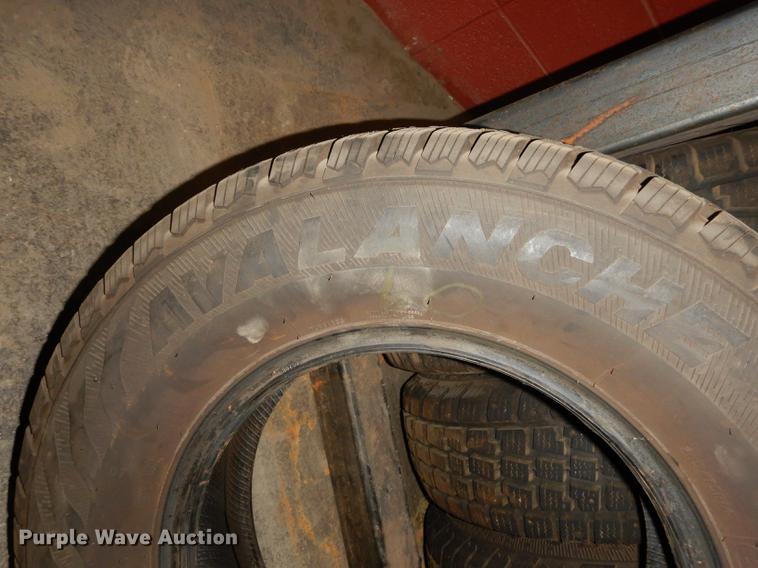 image for item EE9169 (4) Avalanche X-treme 205/75R14 tires