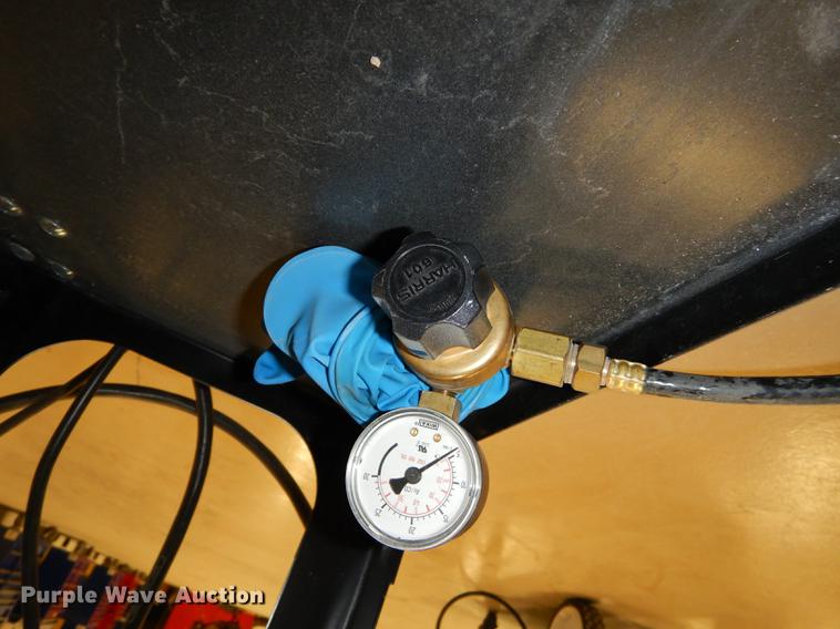 image for item EE9175 Lincoln Electric SP-135T wire welder