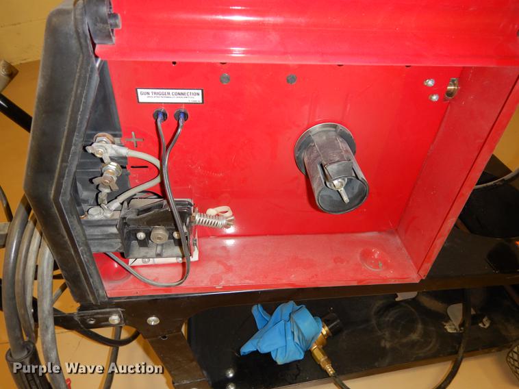 image for item EE9175 Lincoln Electric SP-135T wire welder