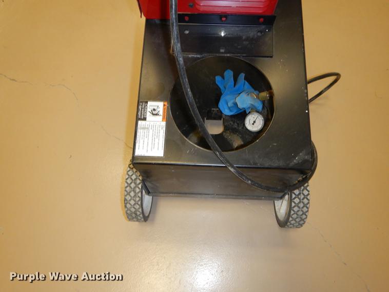 image for item EE9176 Lincoln Electric SP-135T wire welder