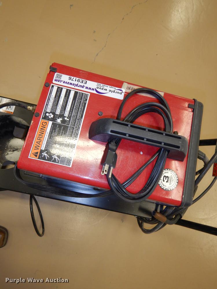 image for item EE9176 Lincoln Electric SP-135T wire welder