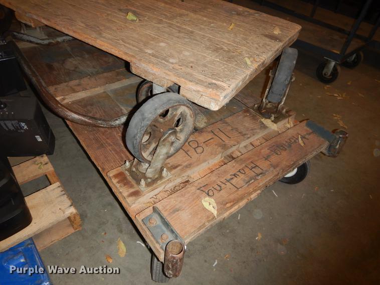 (2) wood carts in Manhattan, KS Item EE9196 sold Purple Wave