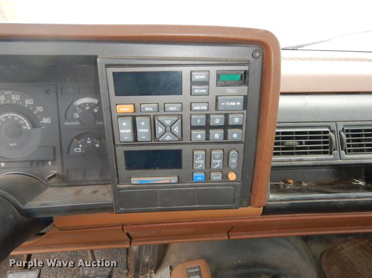 image for item EE9201 1991 Chevrolet Cheyenne 1500 pickup truck