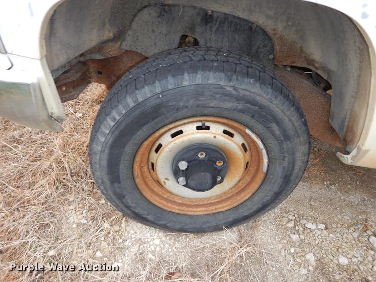 image for item EE9201 1991 Chevrolet Cheyenne 1500 pickup truck