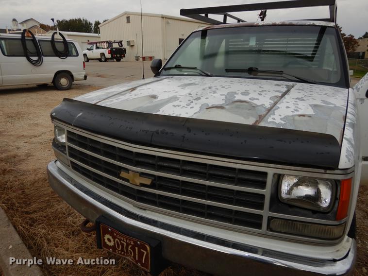 image for item EE9201 1991 Chevrolet Cheyenne 1500 pickup truck