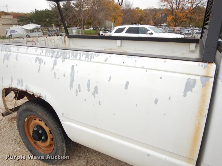 image for item EE9201 1991 Chevrolet Cheyenne 1500 pickup truck